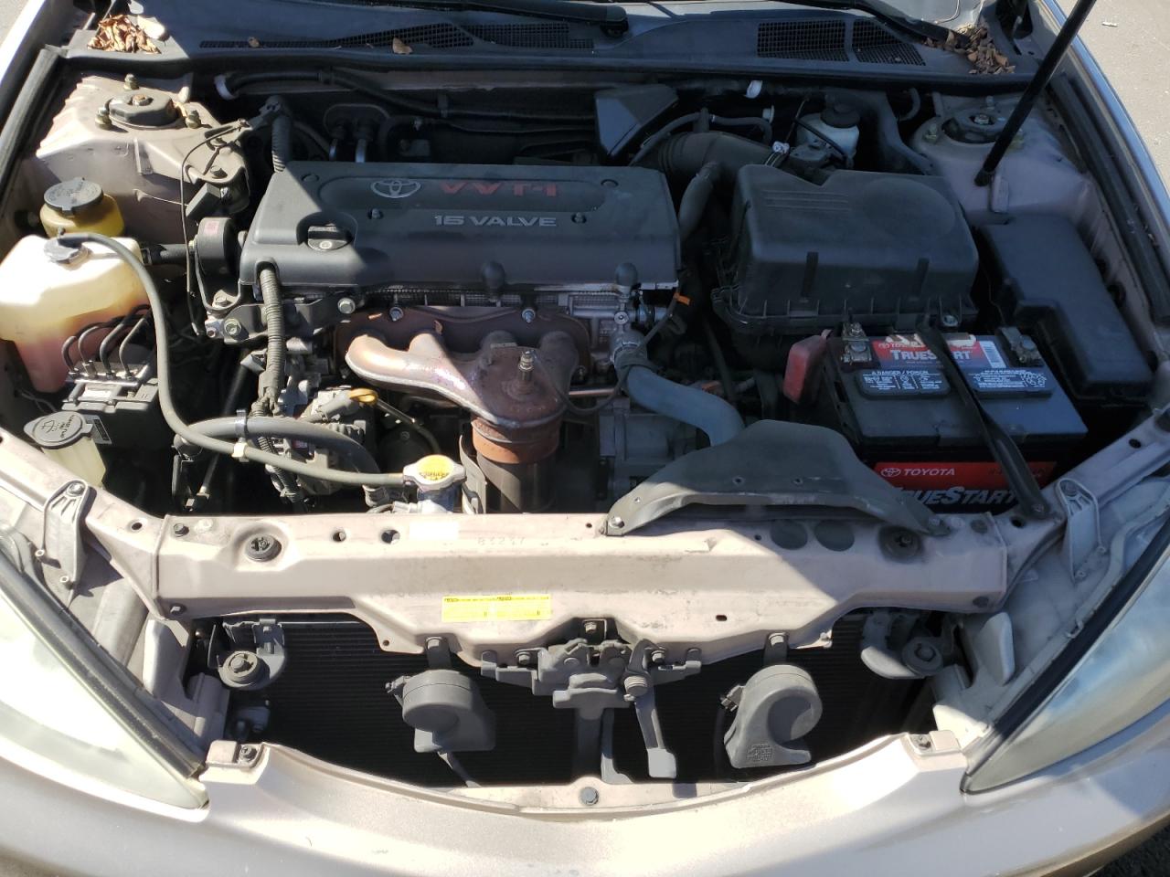 4T1BE30KX4U925232 2004 Toyota Camry Le