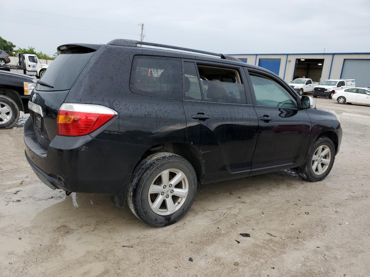 5TDZK3EH8AS022327 2010 Toyota Highlander