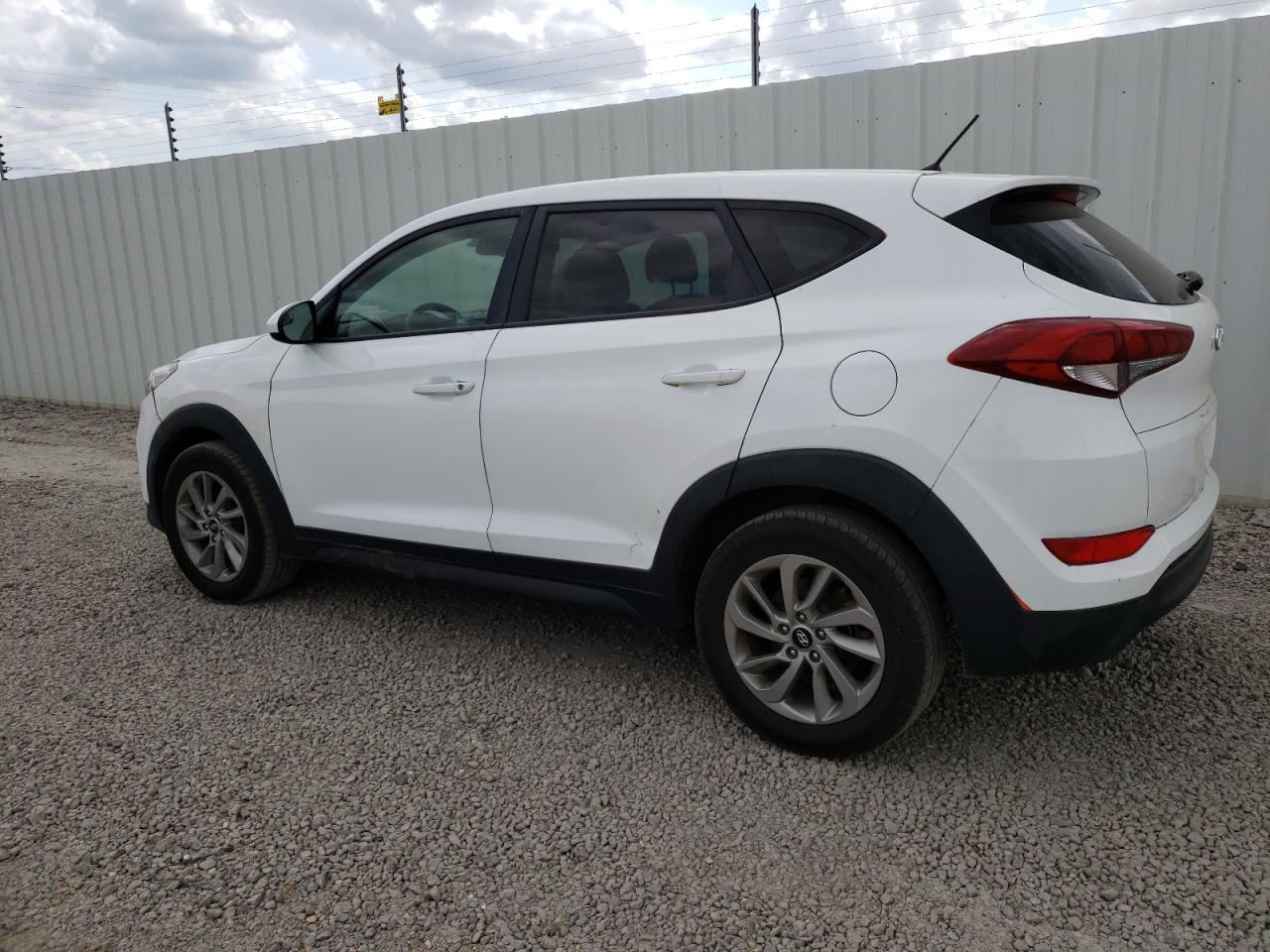 KM8J23A42JU659866 2018 Hyundai Tucson Se