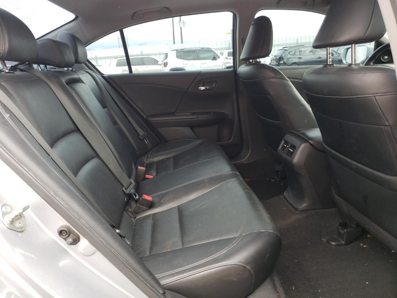 1HGCR3F96GA008877 2016 Honda Accord Touring