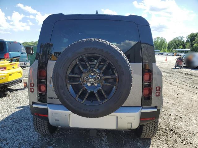 2024 Land Rover Defender 110 S VIN: SALEJ7EX6R2259717 Lot: 54207174