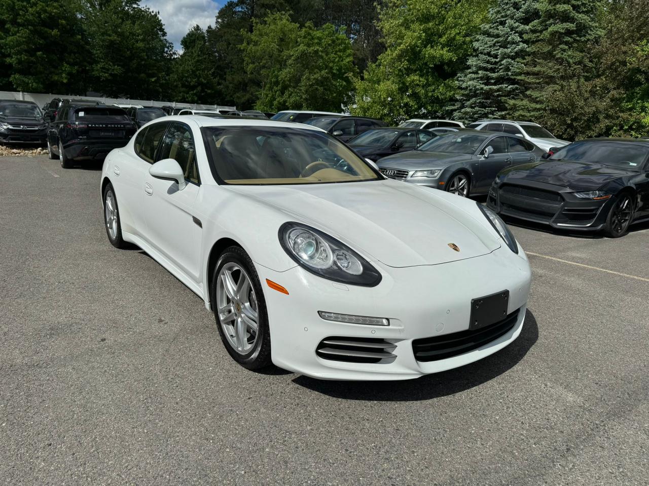 2014 Porsche Panamera 2 vin: WP0AA2A73EL015249