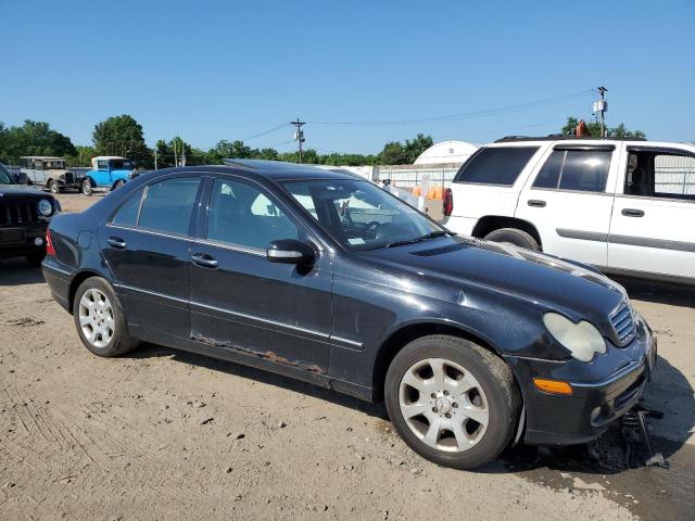 2005 Mercedes-Benz C 240 4Matic VIN: WDBRF81J05F692310 Lot: 55597614