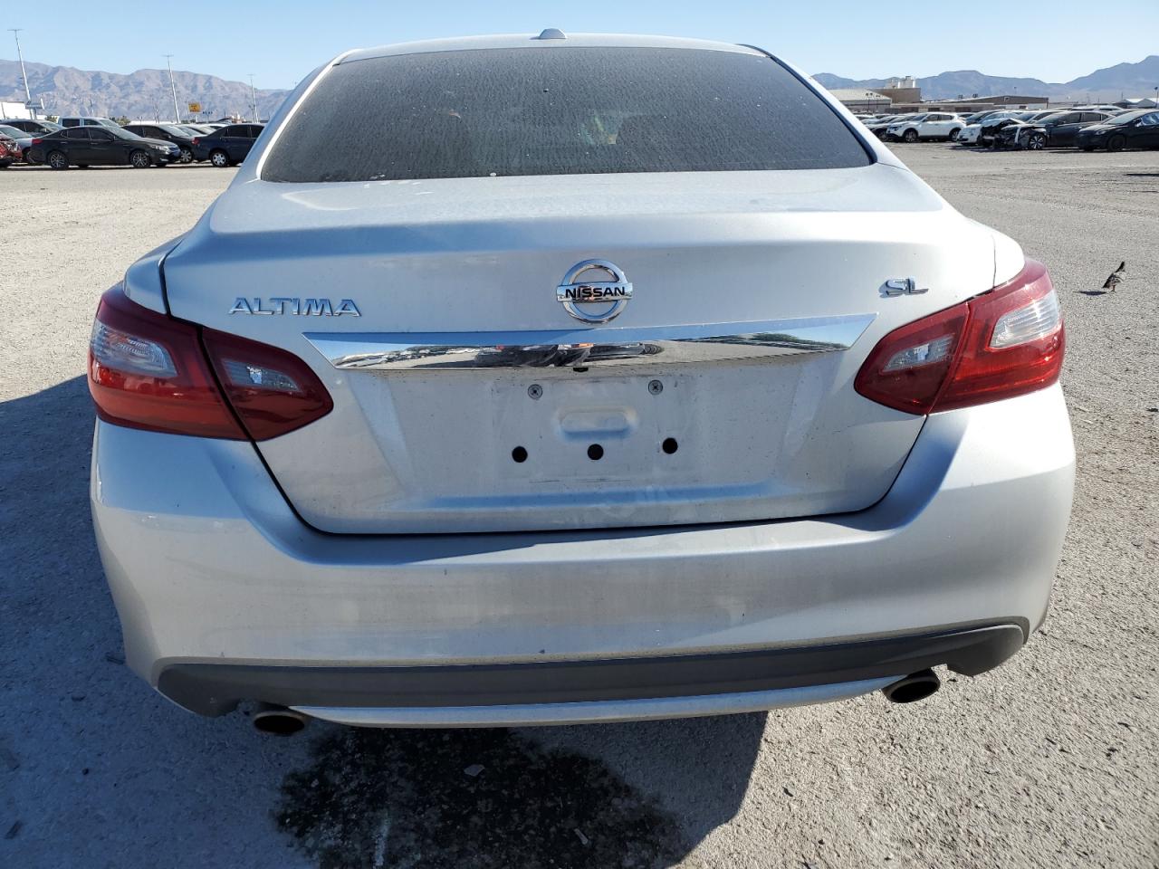 2018 Nissan Altima 2.5 vin: 1N4AL3AP7JC142585