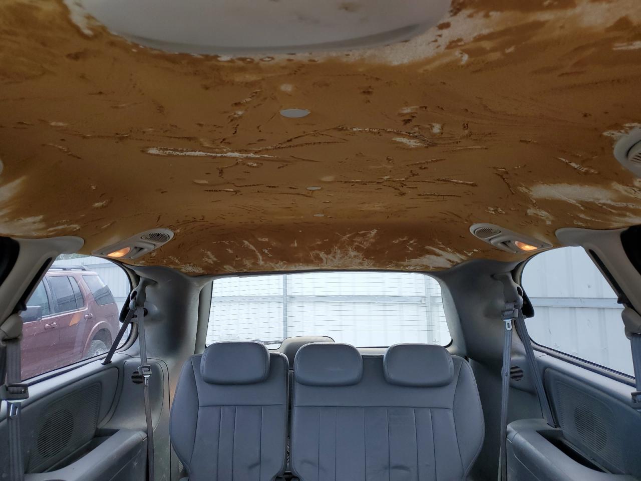 2C4GP54L95R406285 2005 Chrysler Town & Country Touring