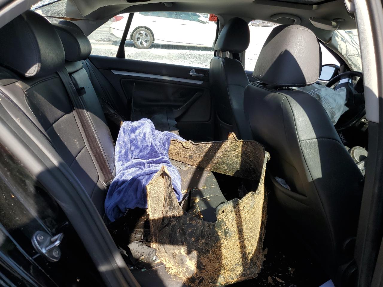 3VWRZ71K18M088813 2008 Volkswagen Jetta Se