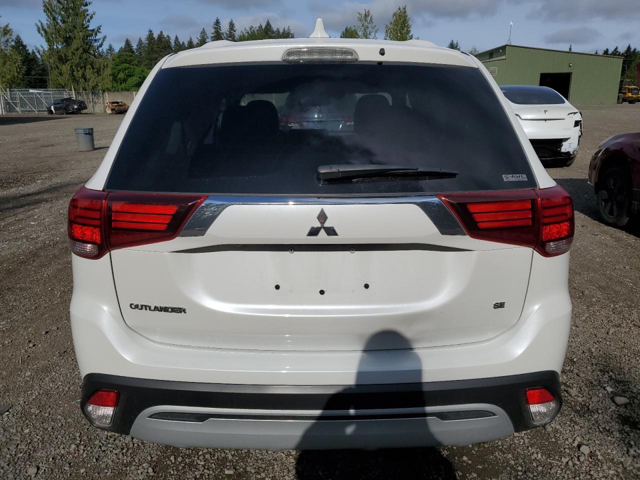 JA4AZ3A34LZ005166 2020 Mitsubishi Outlander Se