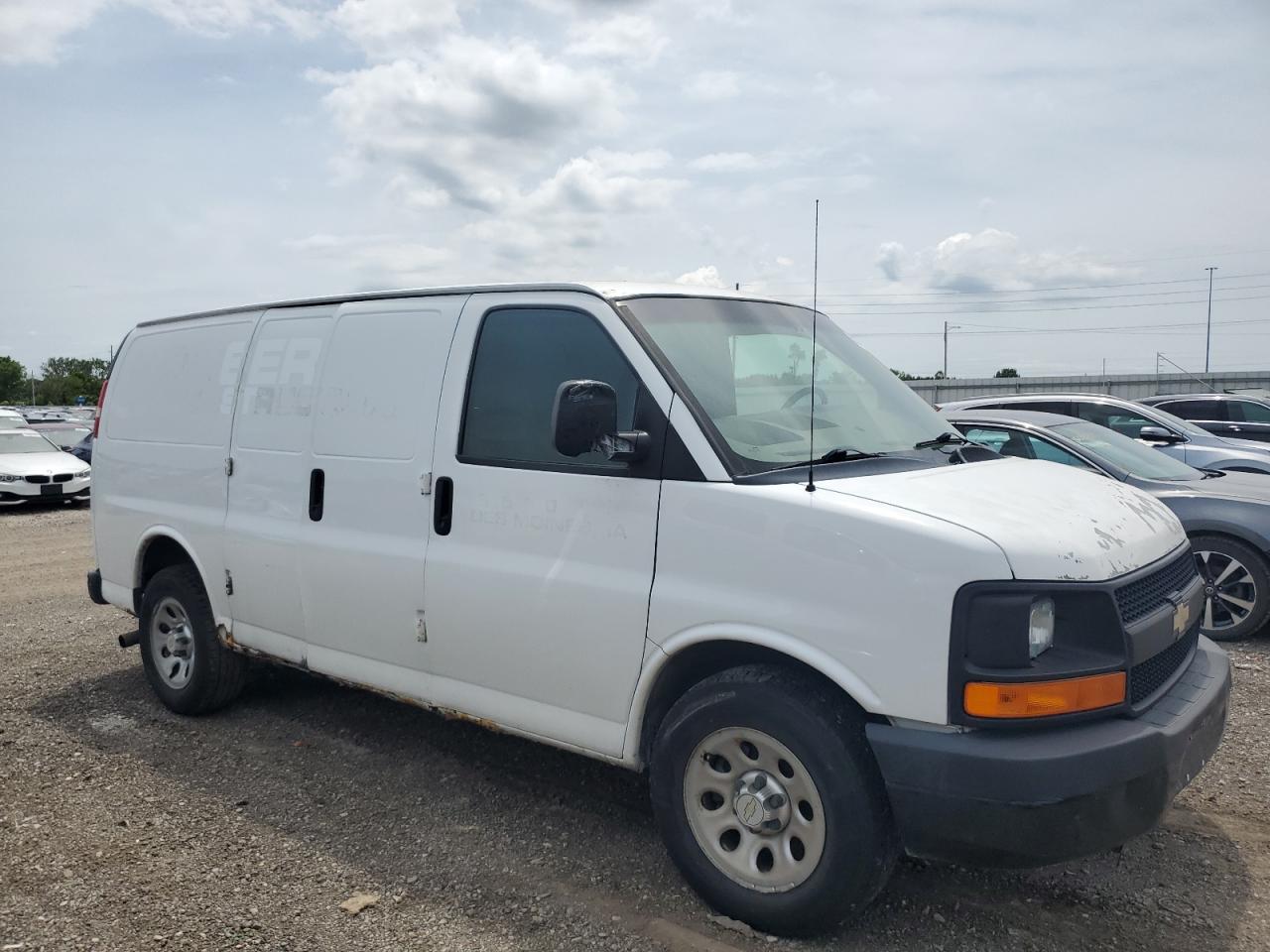 1GCSGAFXXC1113998 2012 Chevrolet Express G1500