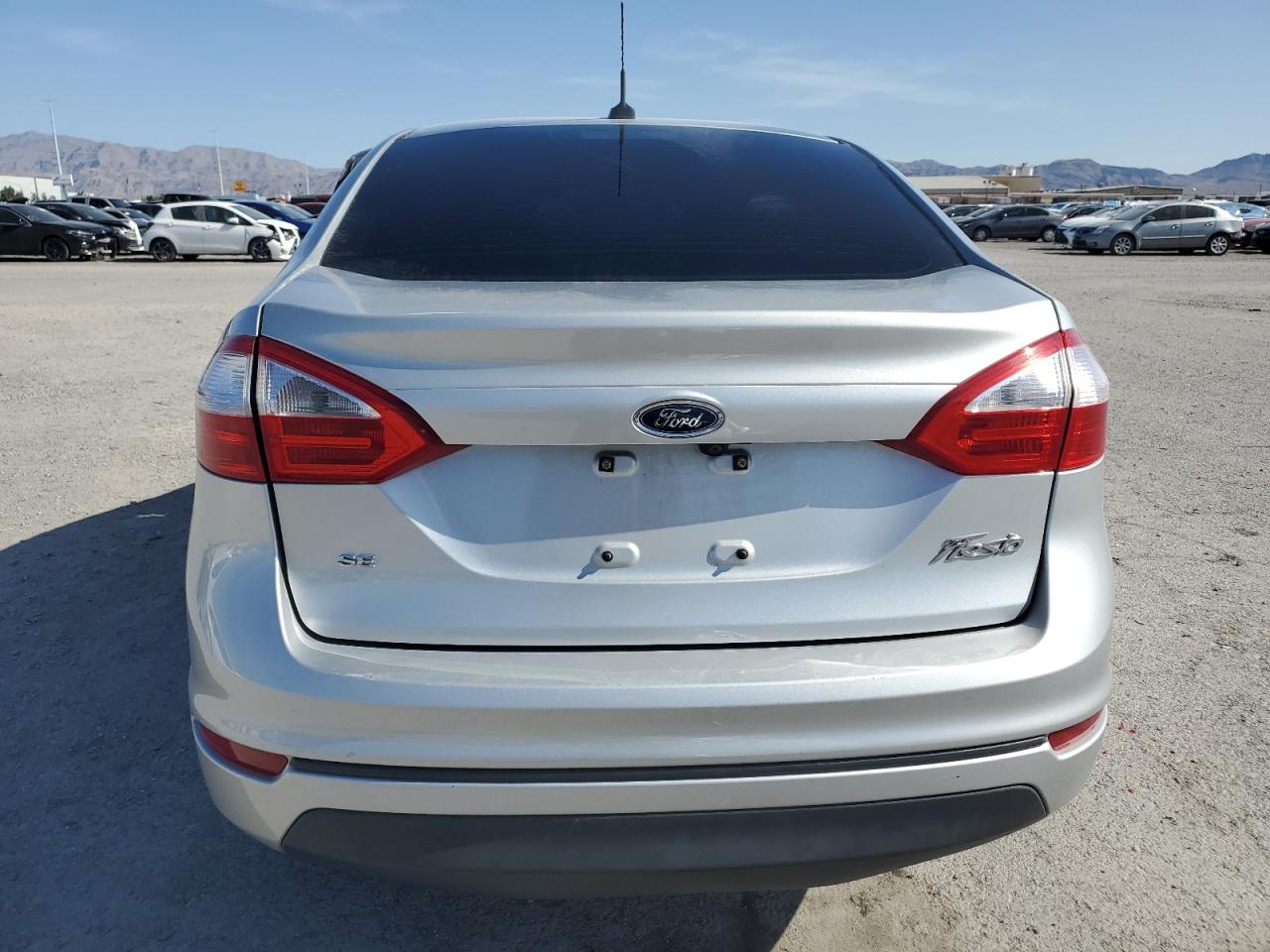 2019 Ford Fiesta Se vin: 3FADP4BJ4KM138222