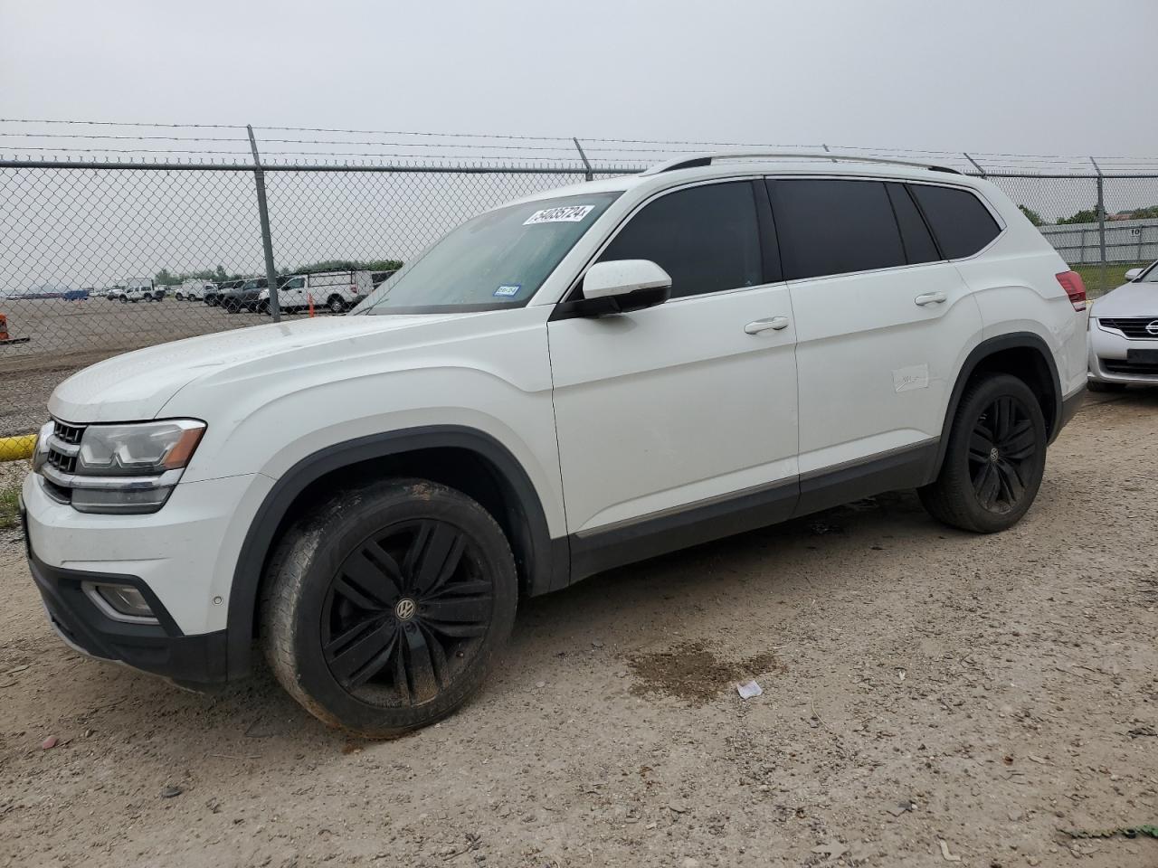 1V2NR2CA0JC568324 2018 Volkswagen Atlas Sel Premium