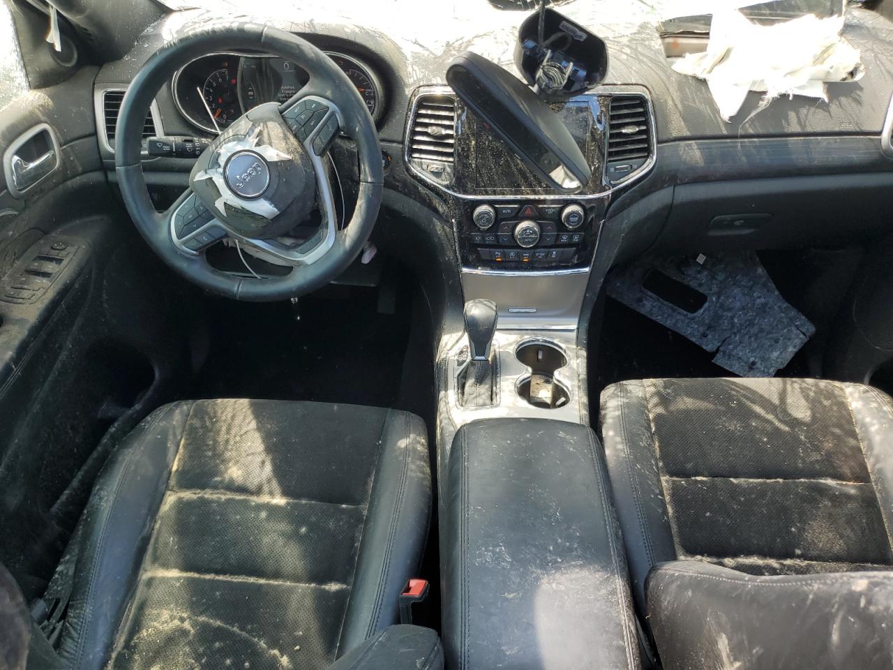 1C4RJFAG3KC696728 2019 Jeep Grand Cherokee Laredo