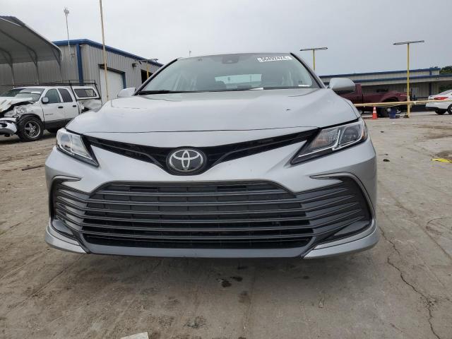 VIN 4T1C11AKXPU167657 2023 Toyota Camry, LE no.5