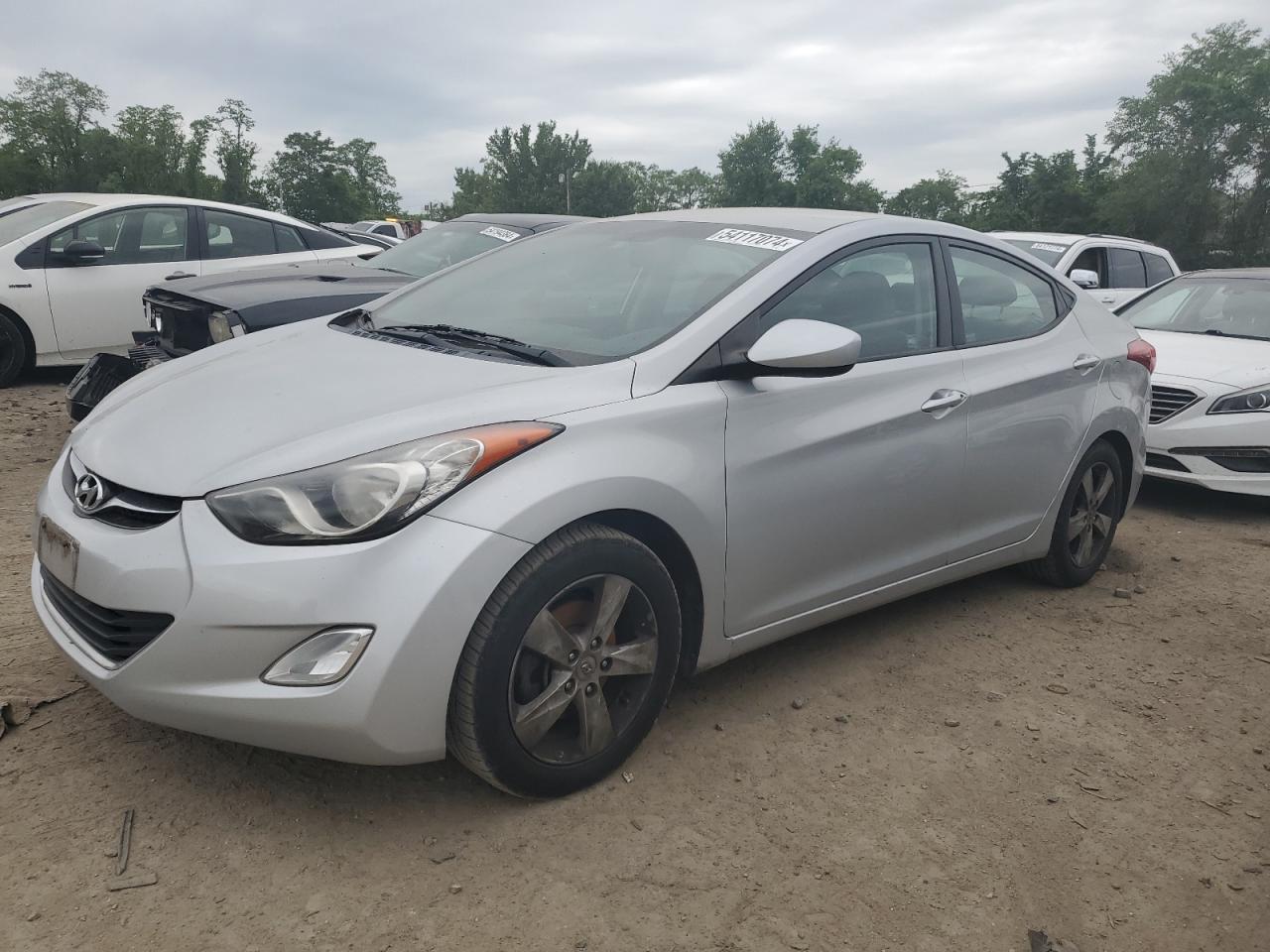 KMHDH4AE5DU888413 2013 Hyundai Elantra Gls