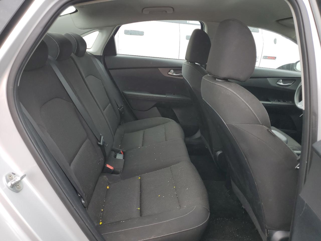 3KPF24AD8KE041385 2019 Kia Forte Fe