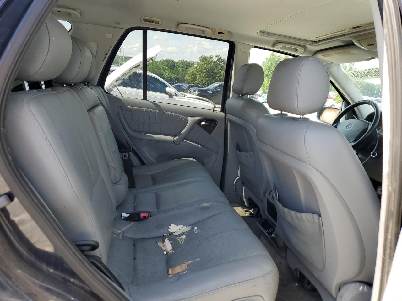 4JGAB54E82A316448 2002 Mercedes-Benz Ml 320