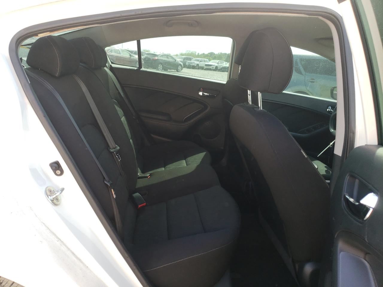 KNAFK4A65G5618472 2016 Kia Forte Lx