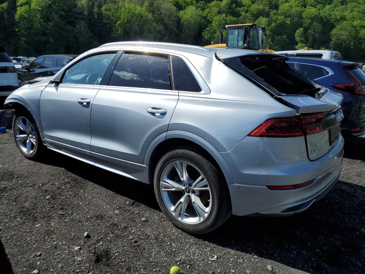 2022 Audi Q8 Premium vin: WA1AVBF14ND019100