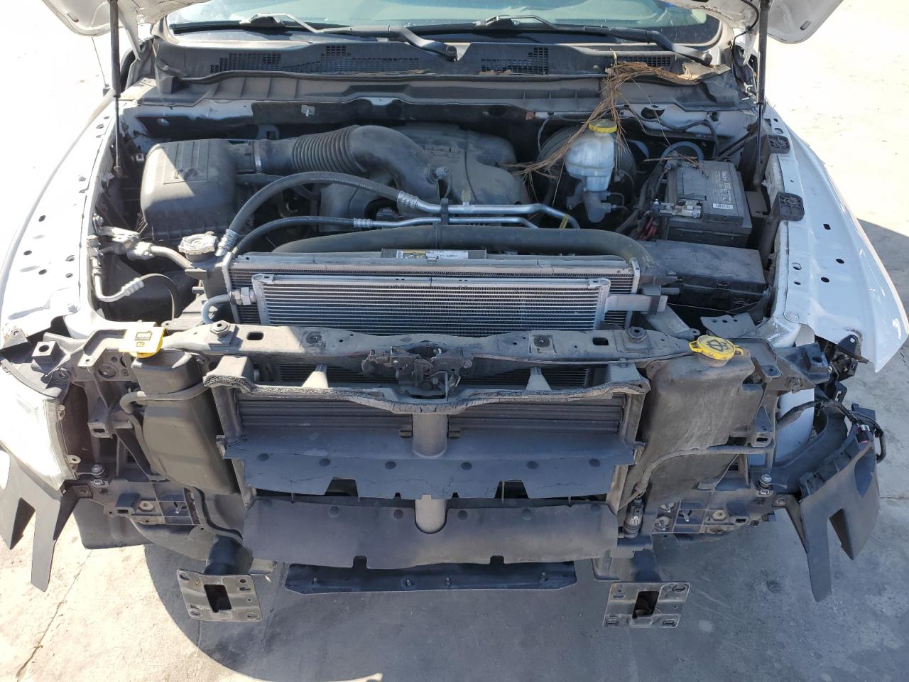 1C6RR6LT4KS538124 2019 Ram 1500 Classic Slt