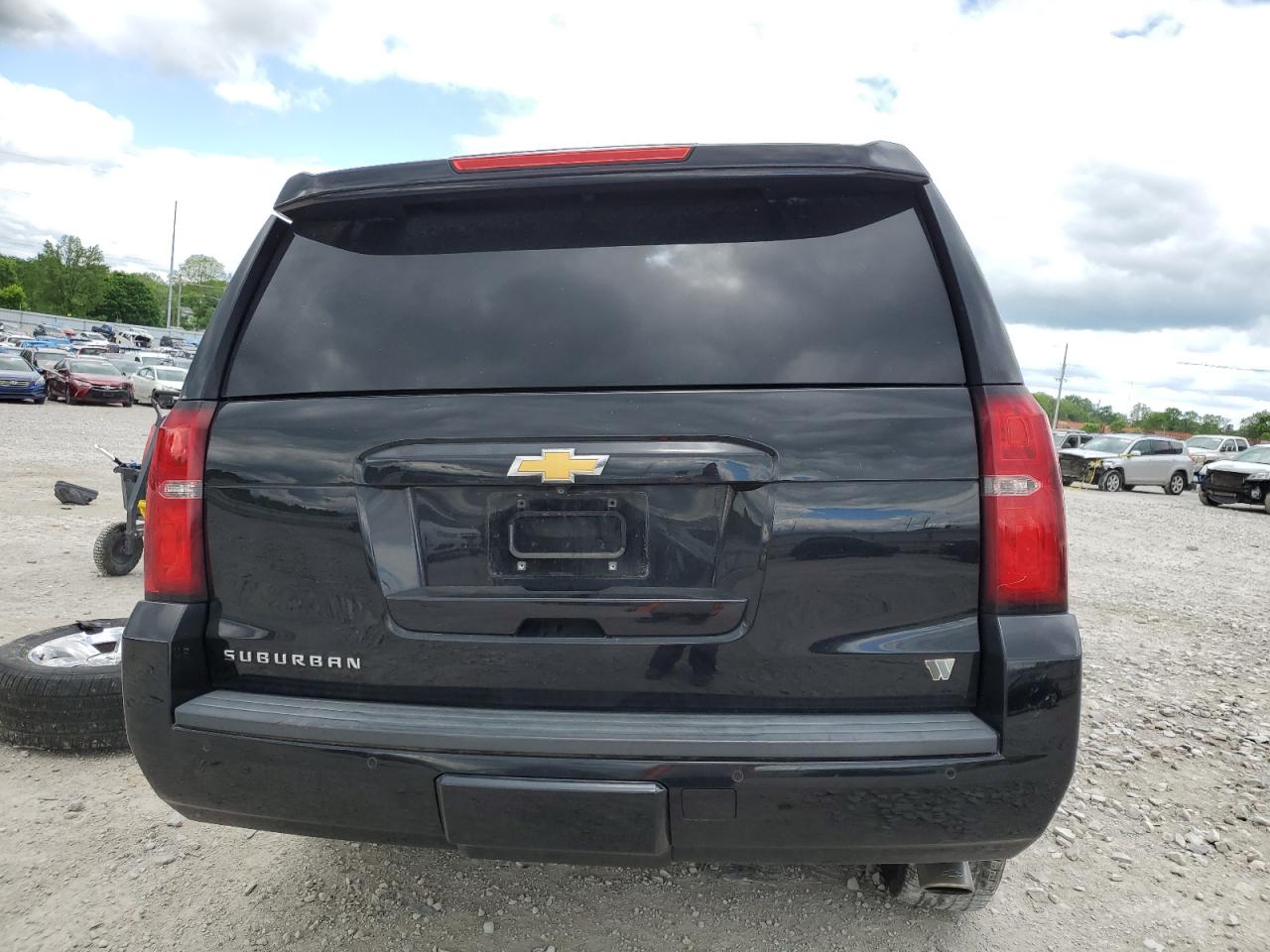 1GNSKHKC7HR291023 2017 Chevrolet Suburban K1500 Lt