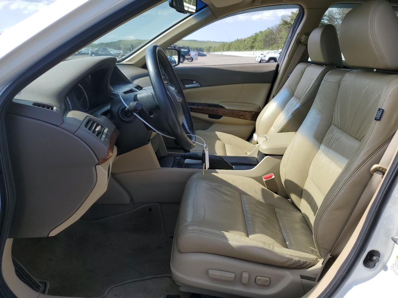 5KBCP3F83AB003003 2010 Honda Accord Exl