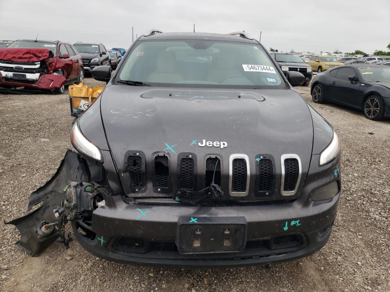 1C4PJLCB2HW527394 2017 Jeep Cherokee Latitude