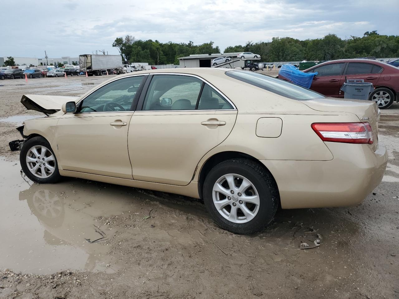 4T1BF3EK3BU219156 2011 Toyota Camry Base