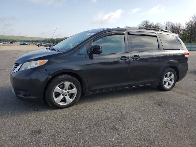 Lot #2571923963 2012 TOYOTA SIENNA LE salvage car