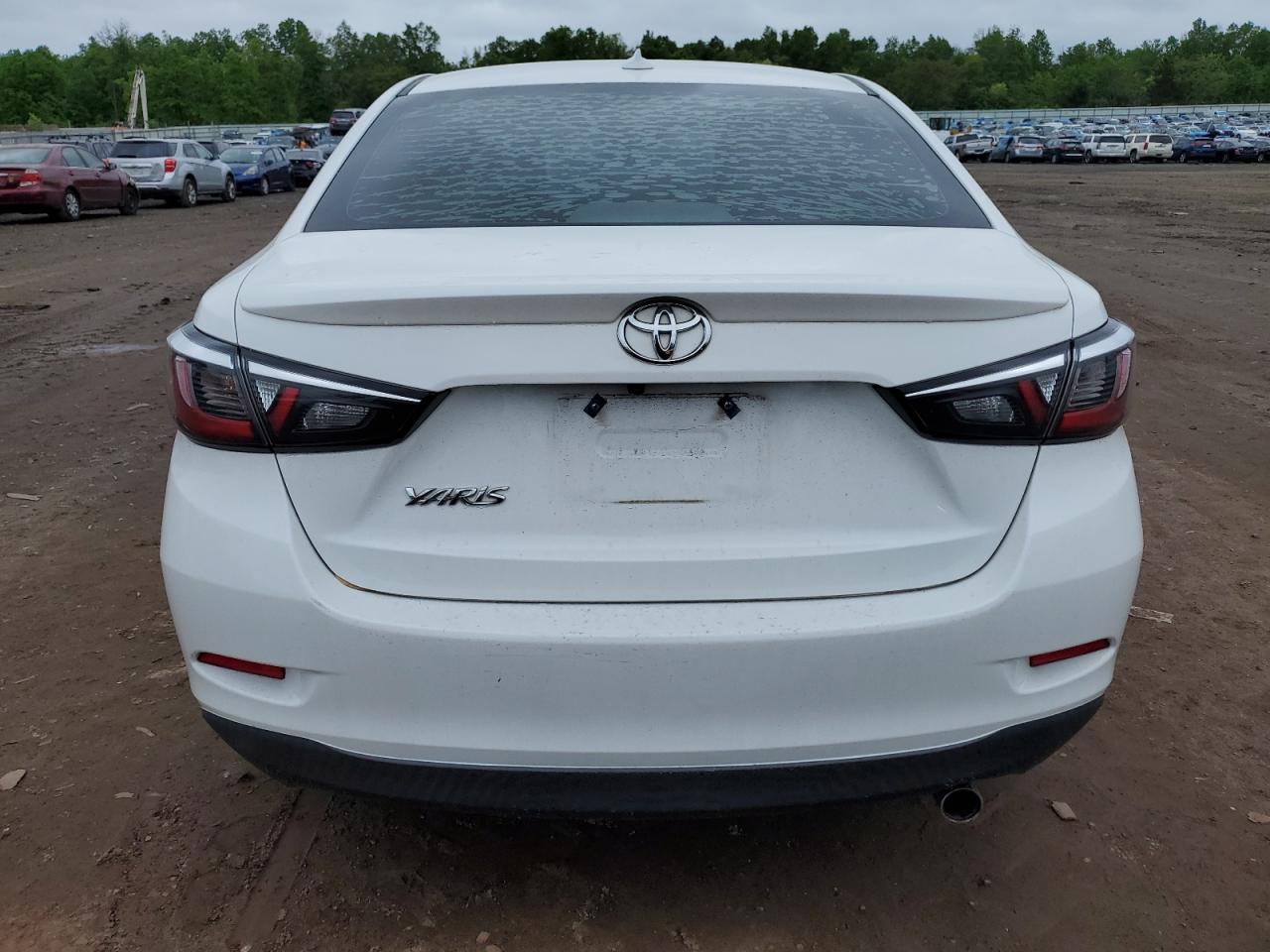 3MYDLBYVXKY520463 2019 Toyota Yaris L