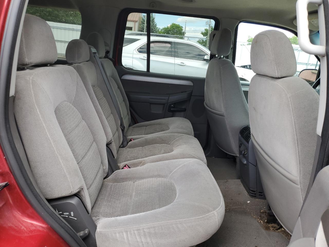 1FMZU73K74ZB07304 2004 Ford Explorer Xlt