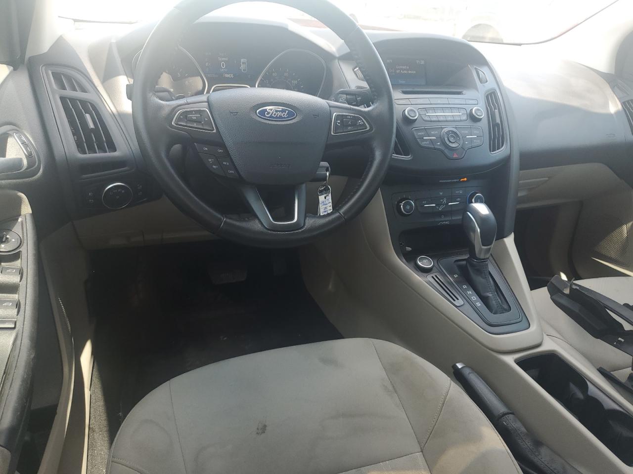 1FADP3F29FL323869 2015 Ford Focus Se