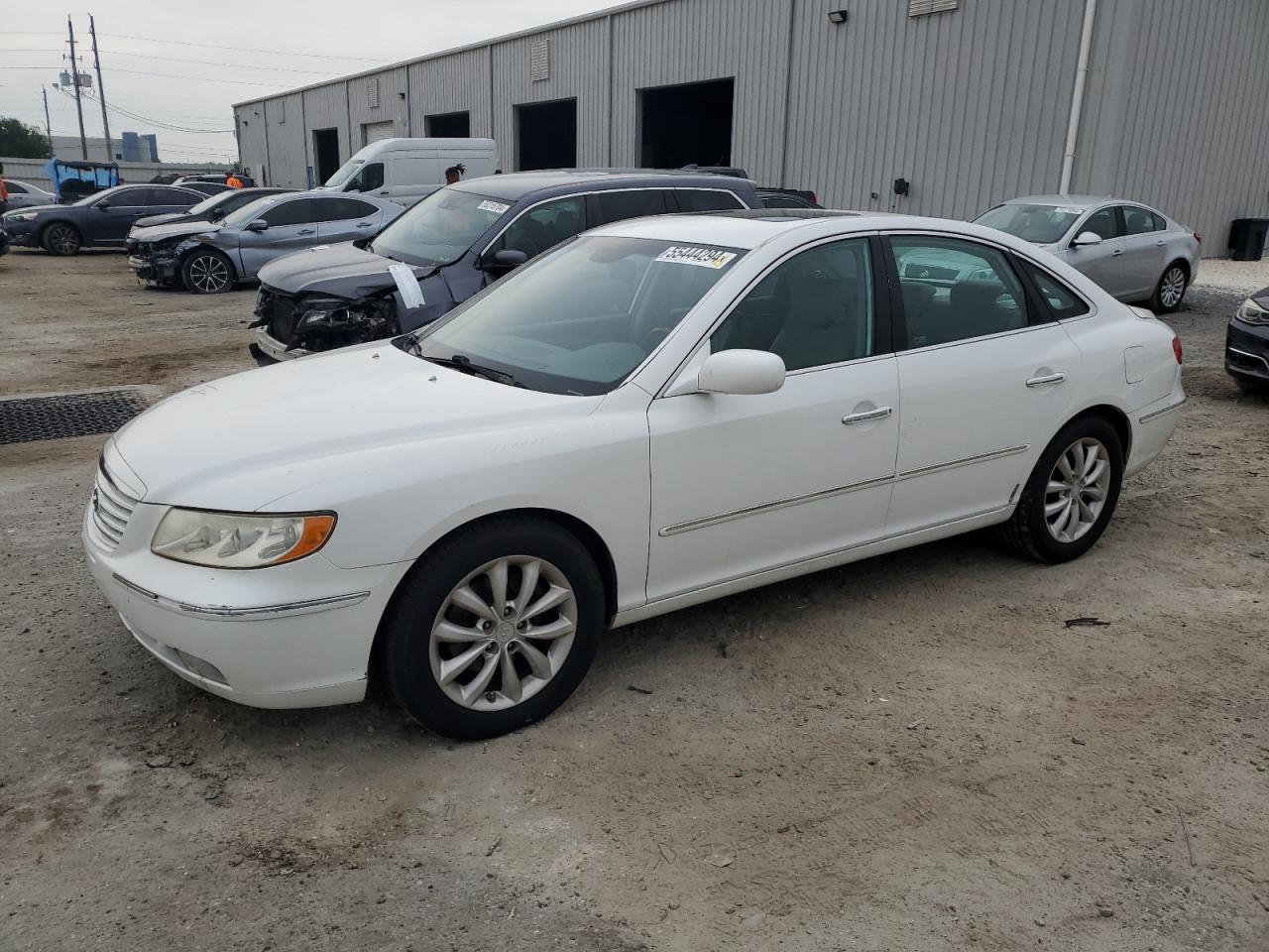 KMHFC46F97A201562 2007 Hyundai Azera Se