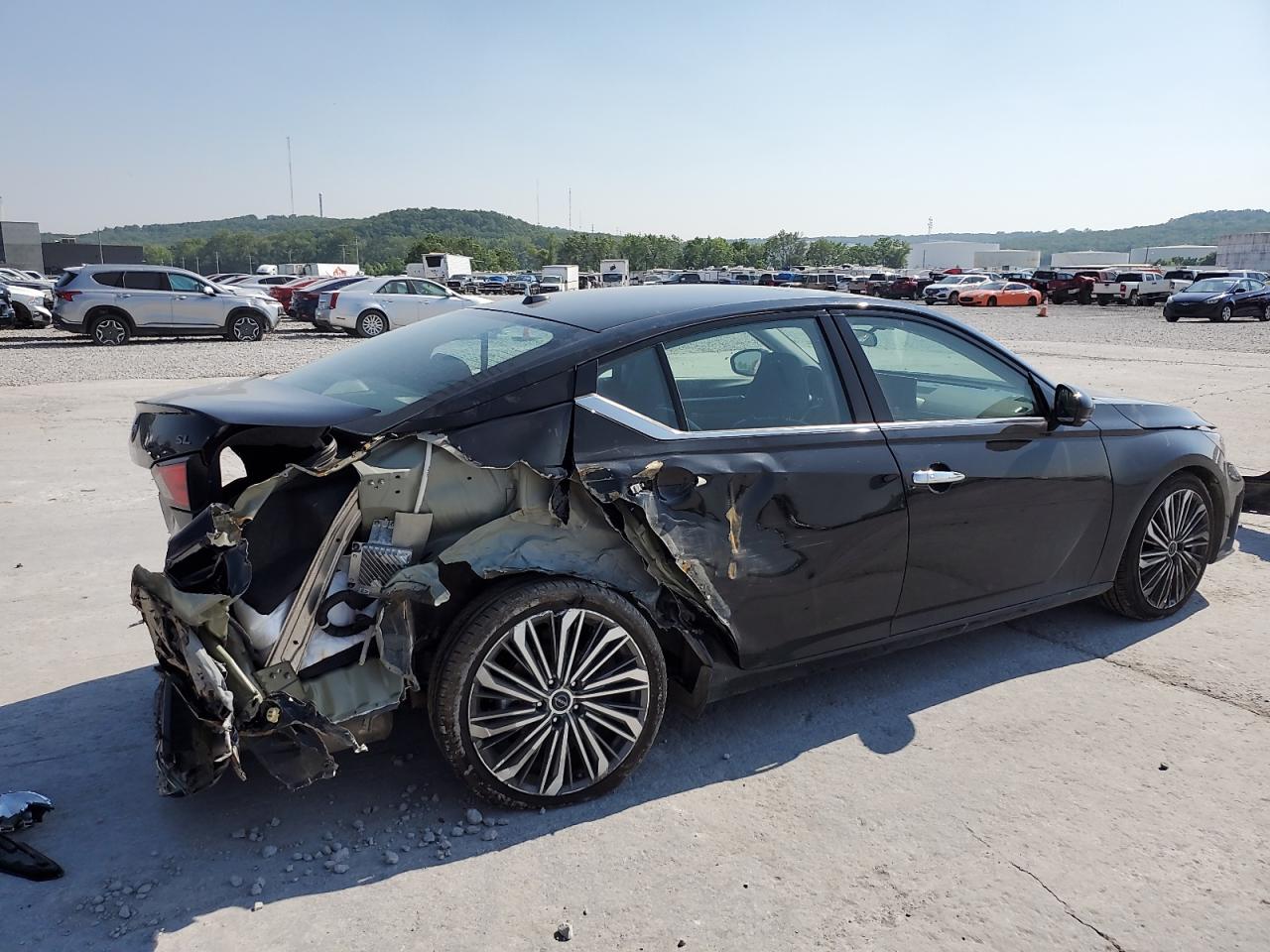 Lot #2959865279 2023 NISSAN ALTIMA SL