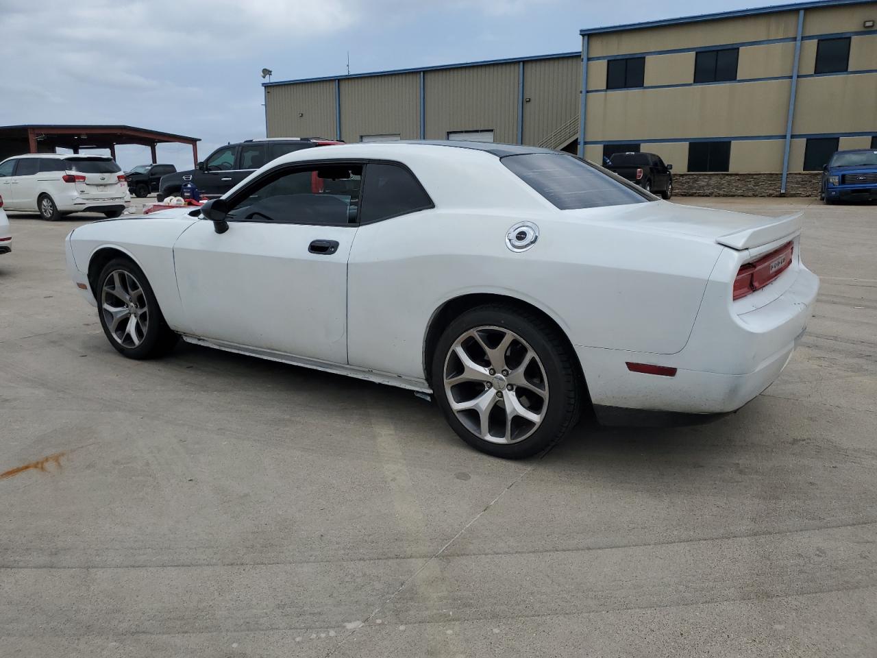 2B3CJ4DV4AH282391 2010 Dodge Challenger Se