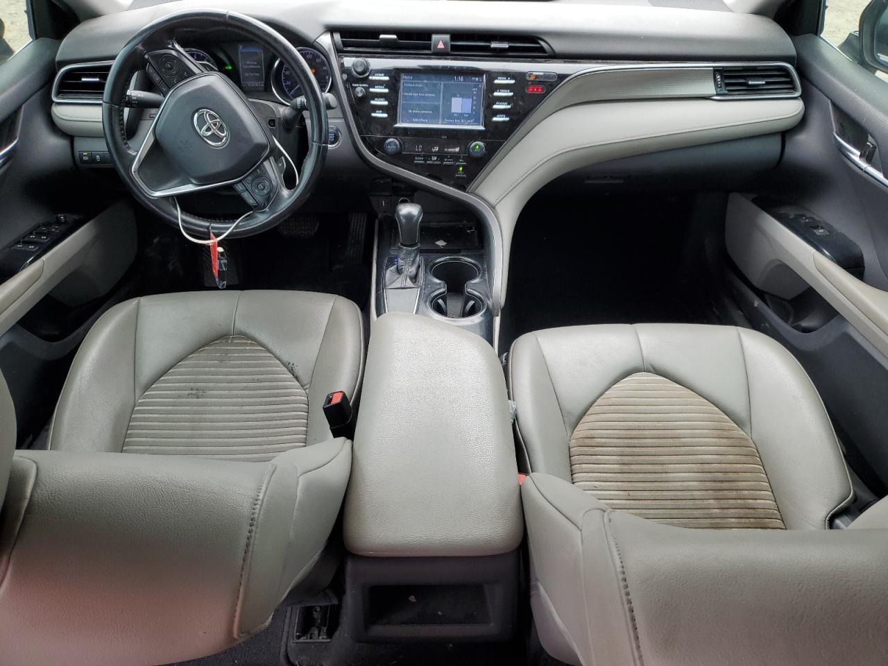 4T1B11HK6KU805221 2019 Toyota Camry L