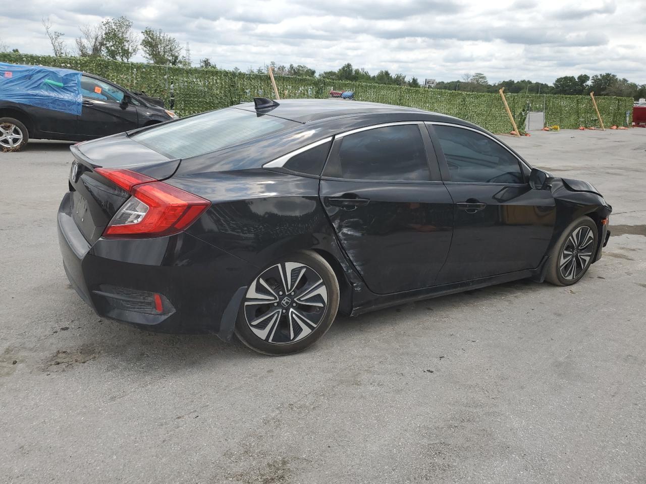 19XFC1F35HE001561 2017 Honda Civic Ex