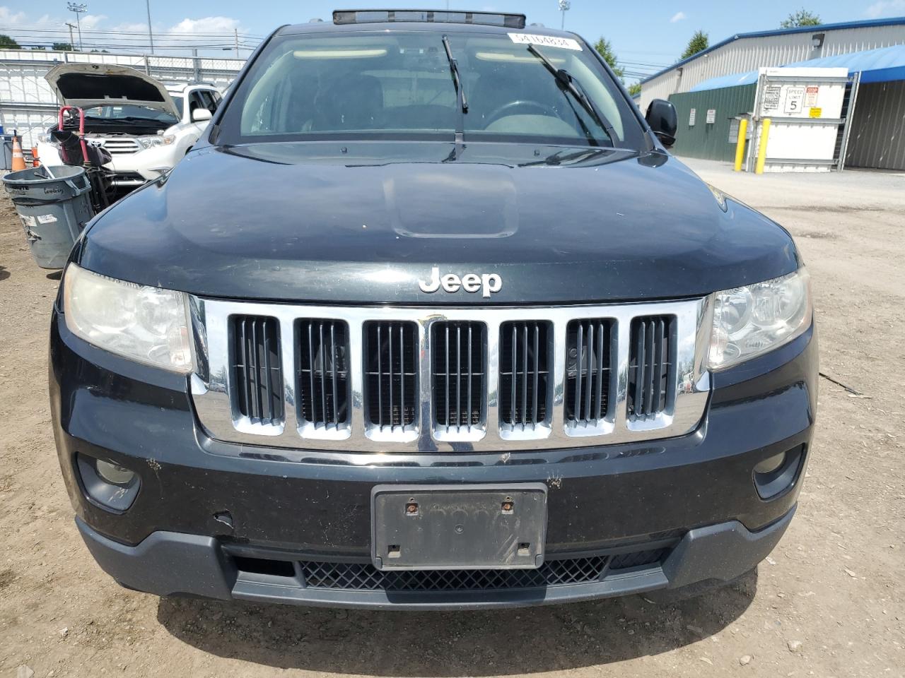 1C4RJFAG2CC304890 2012 Jeep Grand Cherokee Laredo