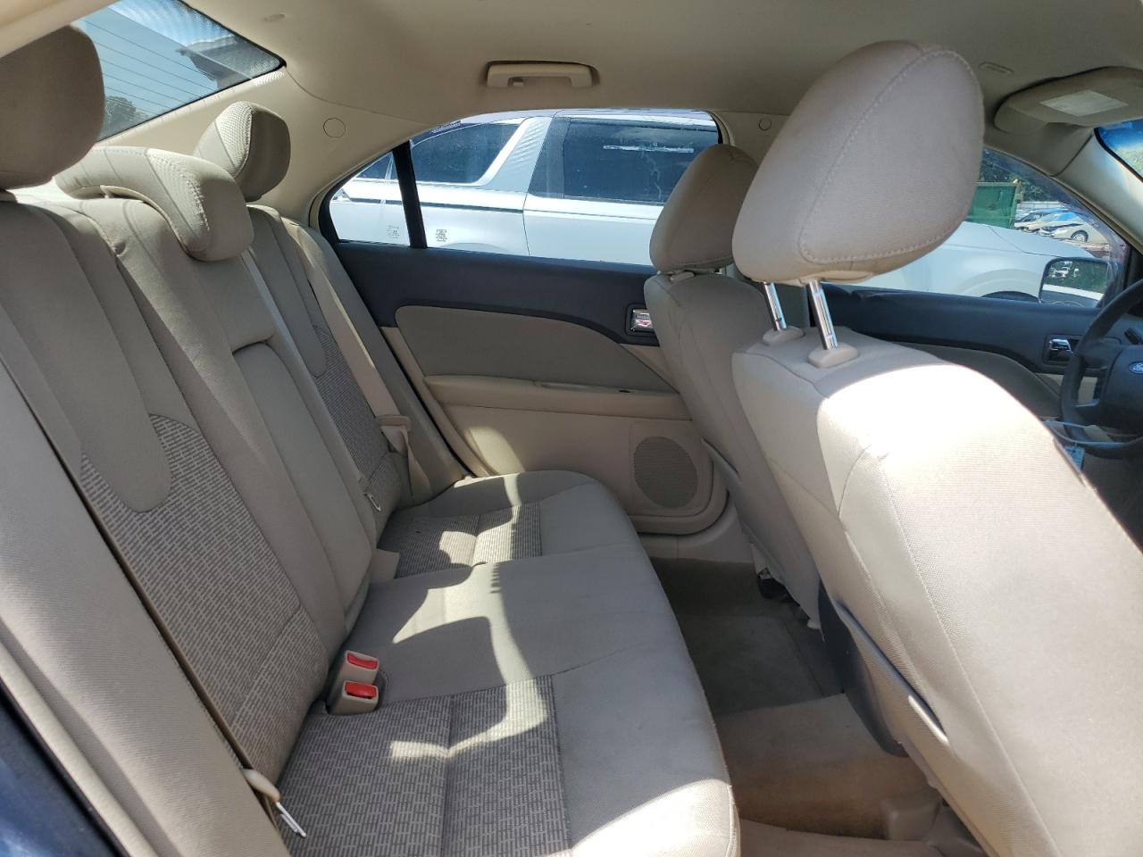 3FAHP0HA0BR199619 2011 Ford Fusion Se