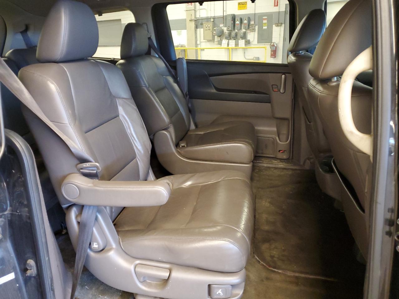 5FNRL5H92BB077441 2011 Honda Odyssey Touring