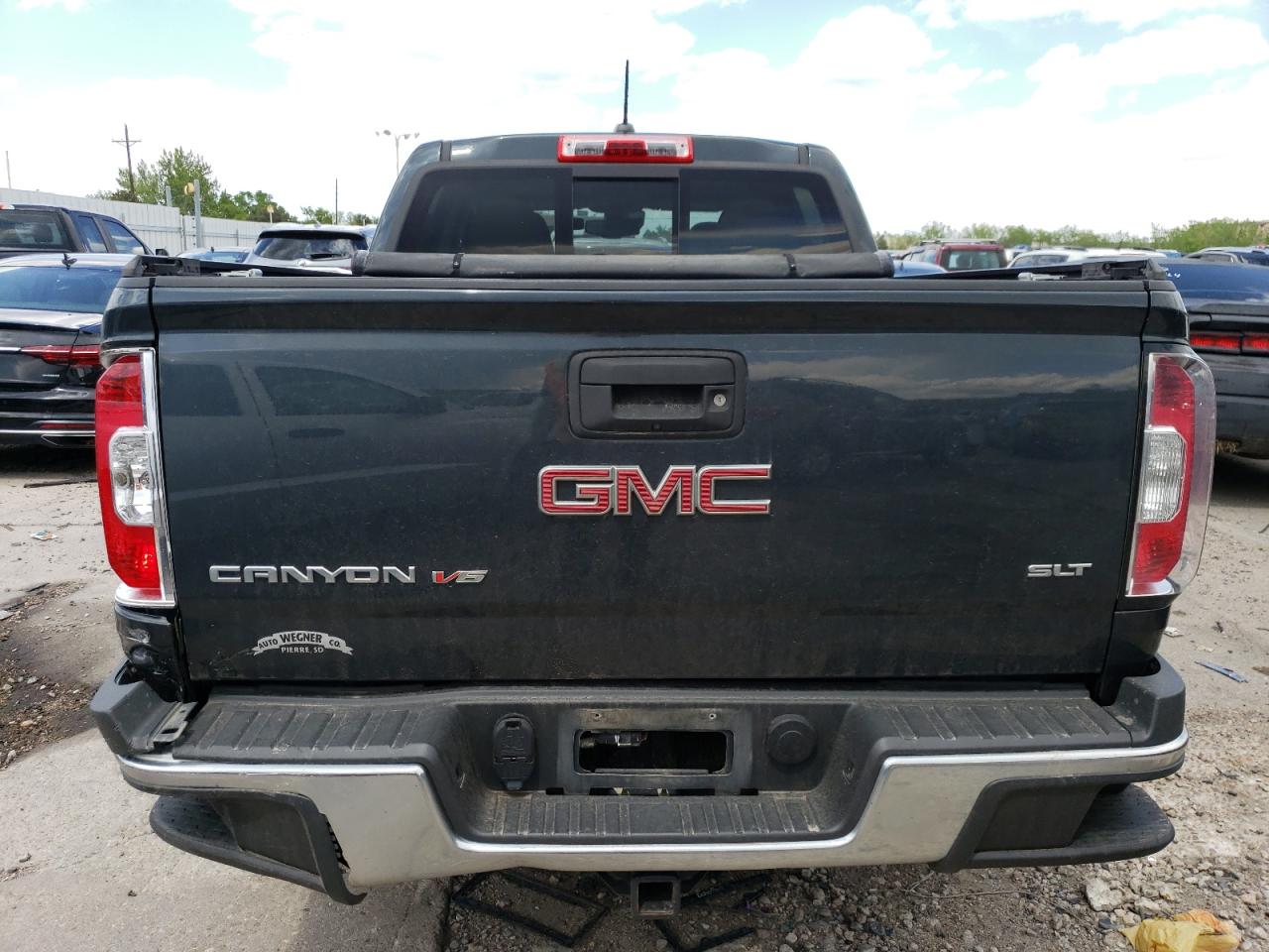 1GTG6DEN7J1128076 2018 GMC Canyon Slt