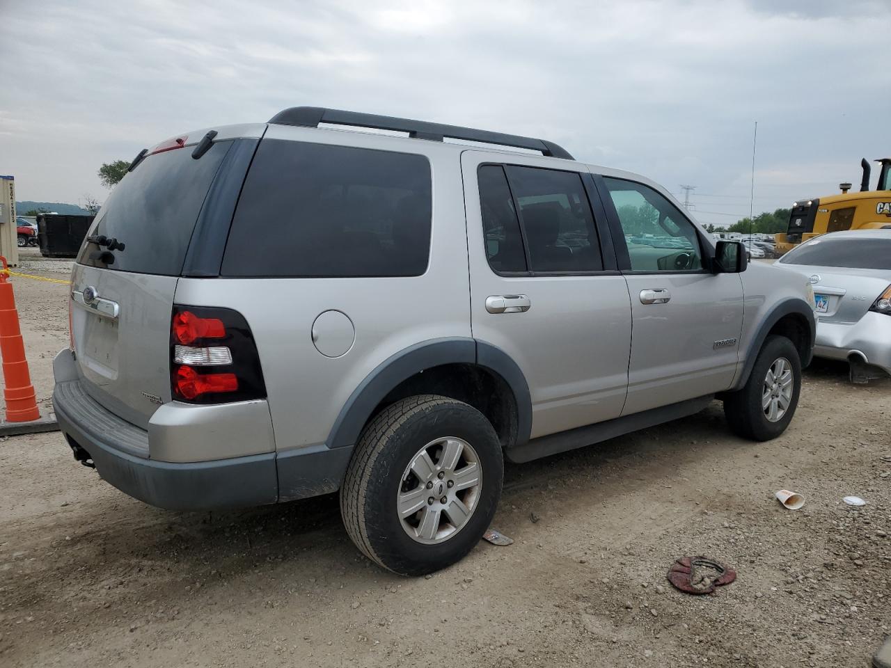 1FMEU63E57UB43299 2007 Ford Explorer Xlt