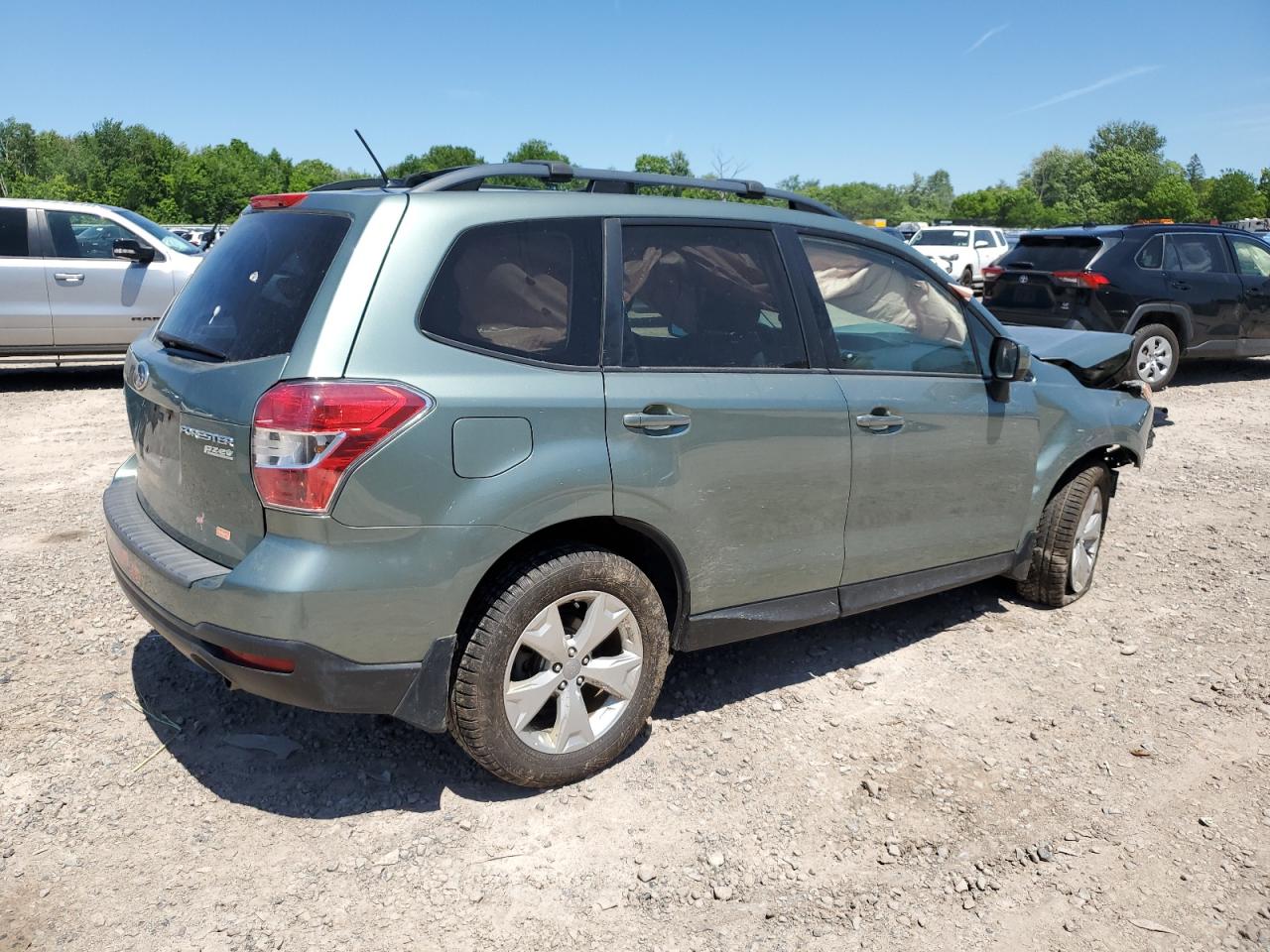 2015 Subaru Forester 2.5I Premium vin: JF2SJADC3FH823548