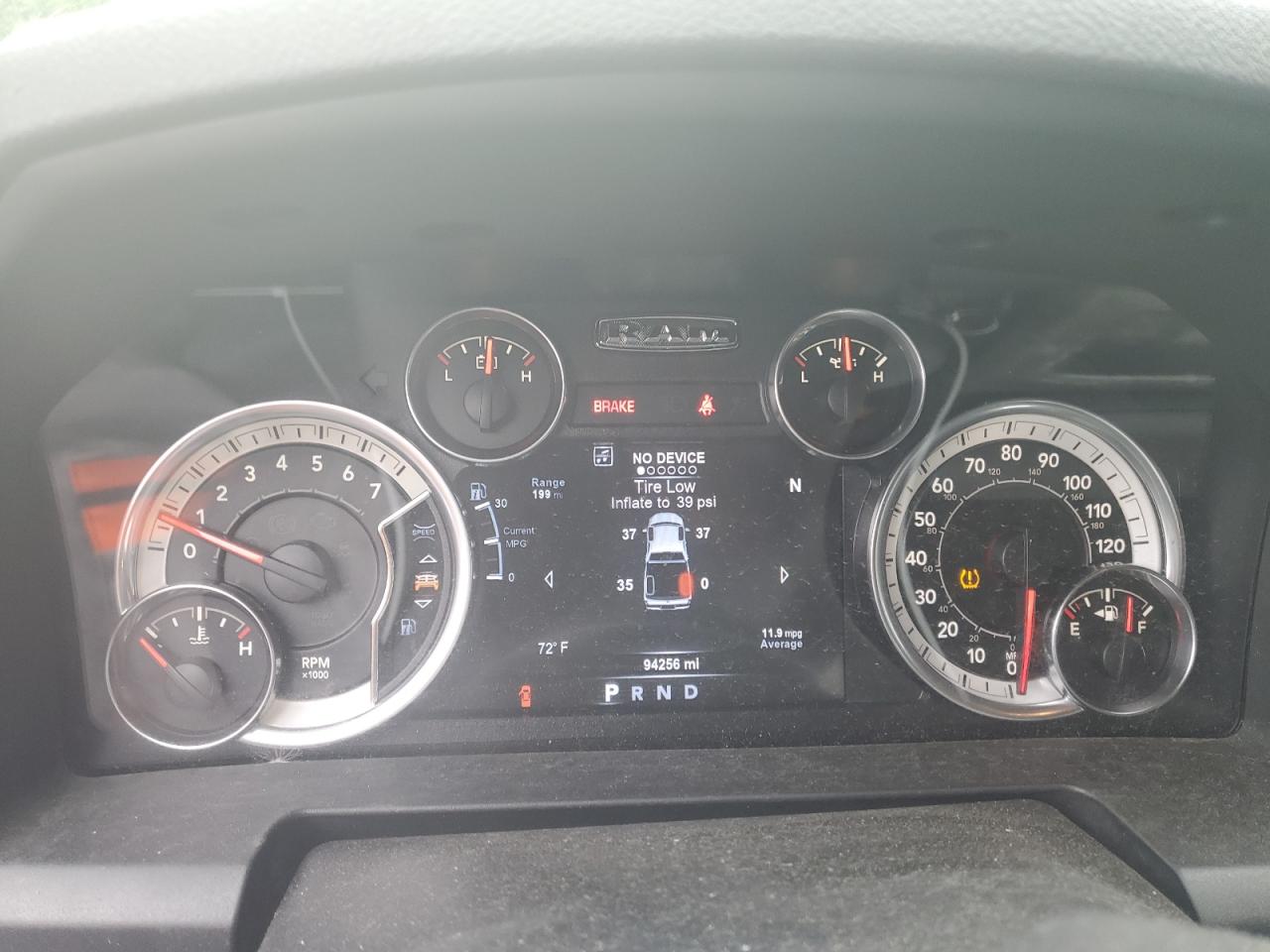 1C6RR6LT9HS500848 2017 Ram 1500 Slt