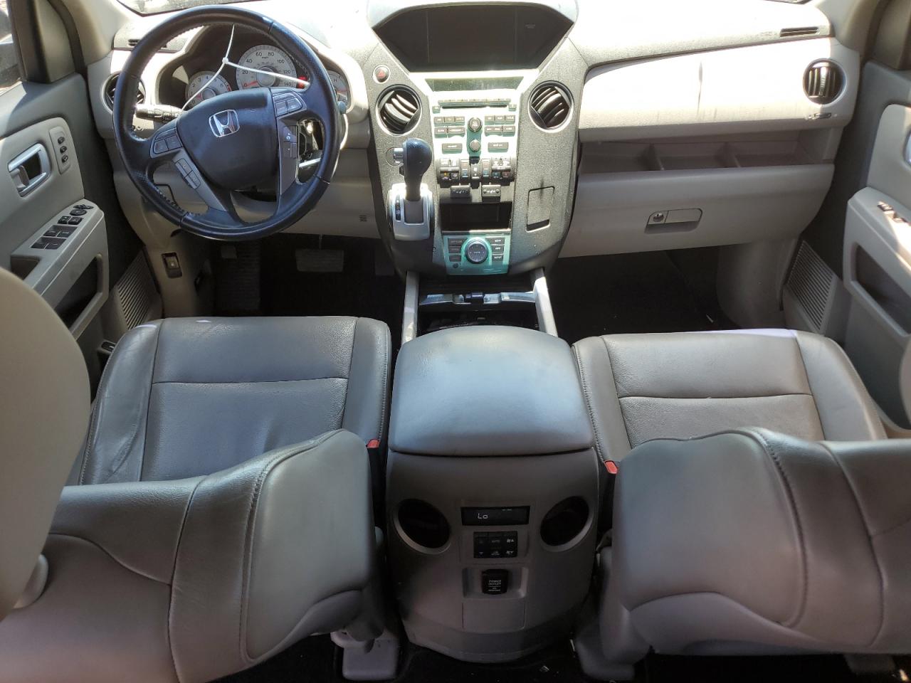 5FNYF3H88AB008735 2010 Honda Pilot Touring