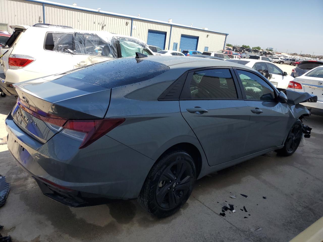 2021 Hyundai Elantra Sel vin: KMHLM4AG2MU070128