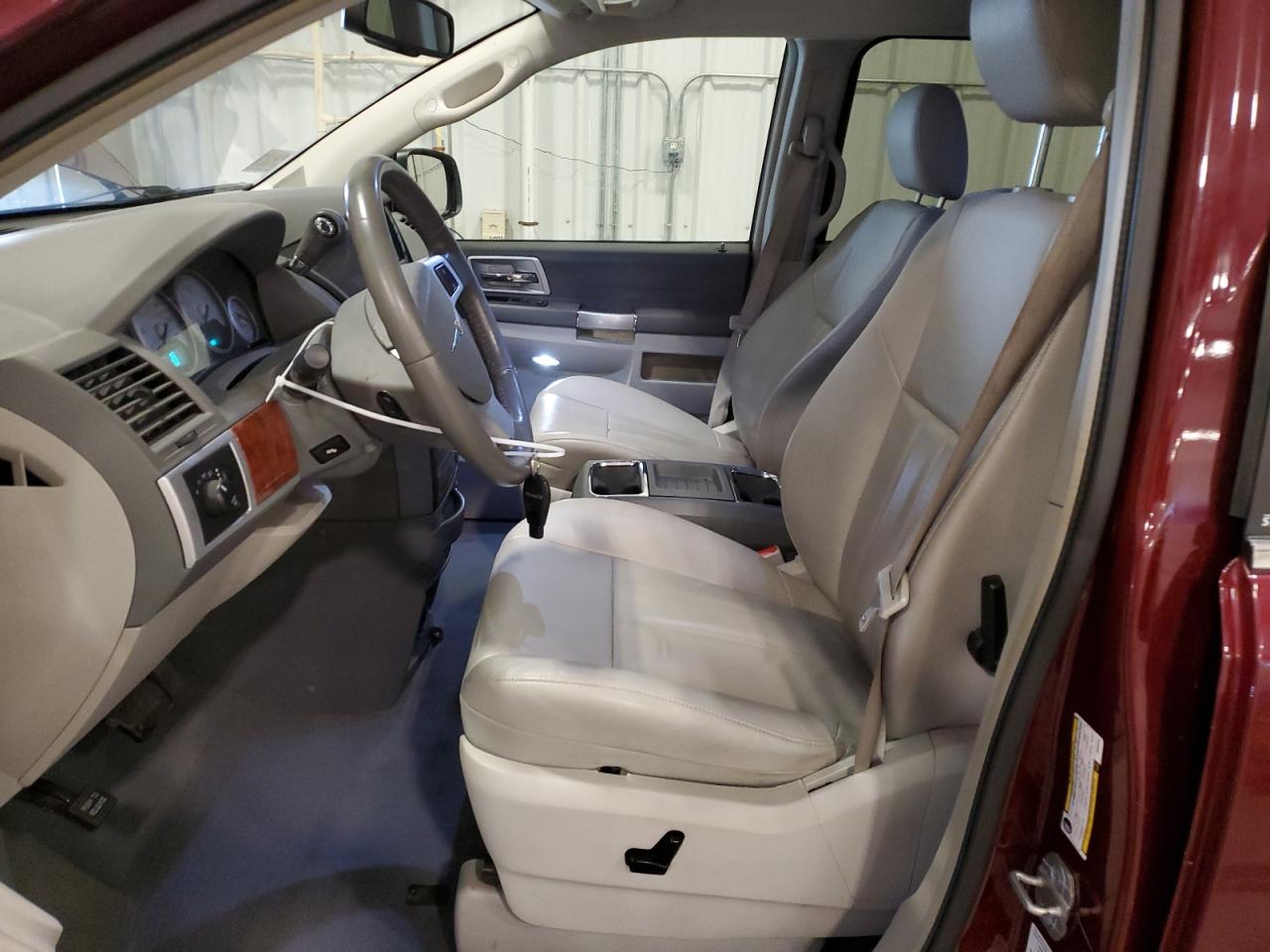 2A8HR54P18R699484 2008 Chrysler Town & Country Touring