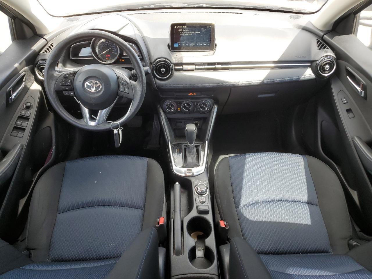 3MYDLBYV4JY314831 2018 Toyota Yaris Ia