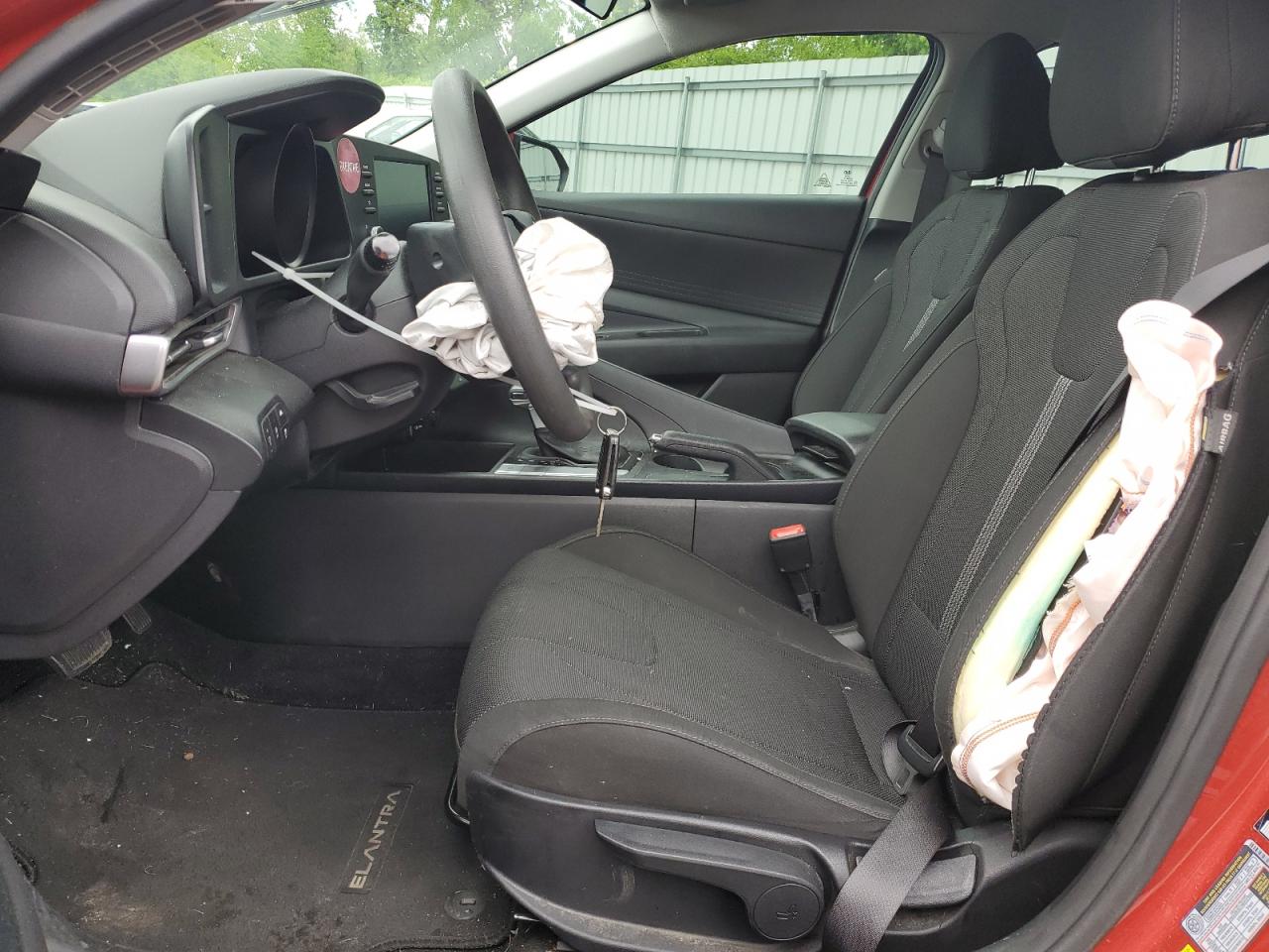 5NPLL4AGXNH061910 2022 Hyundai Elantra Se