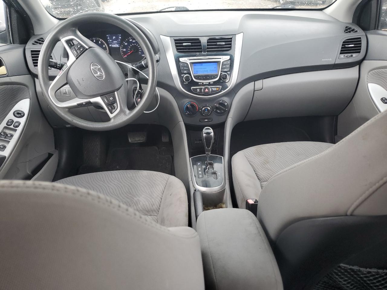 KMHCU4AE2DU310373 2013 Hyundai Accent Gls