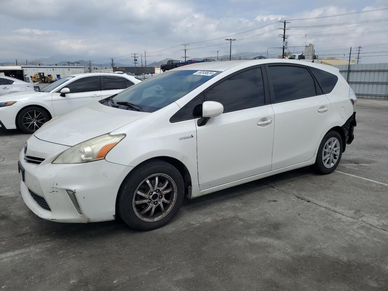 JTDZN3EU2D3193357 2013 Toyota Prius V