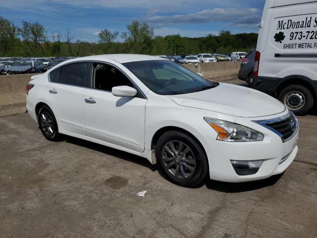 2015 Nissan Altima 2.5 VIN: 1N4AL3AP0FN901556 Lot: 52840424